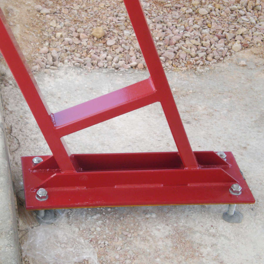 Marquesinas metálicas con estructura curva - TECHADOS SANCHEZ